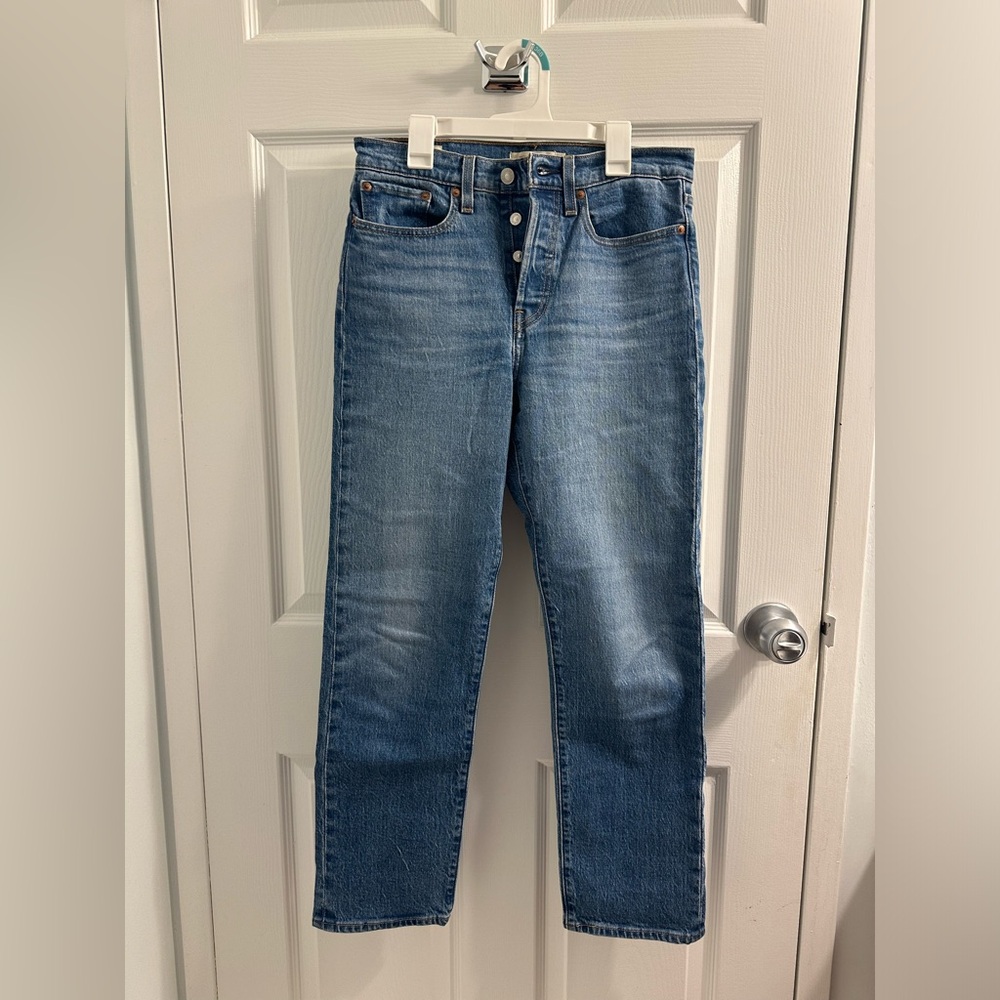 Levi’s Wedgie Straight Light Wash High Waisted Jeans
